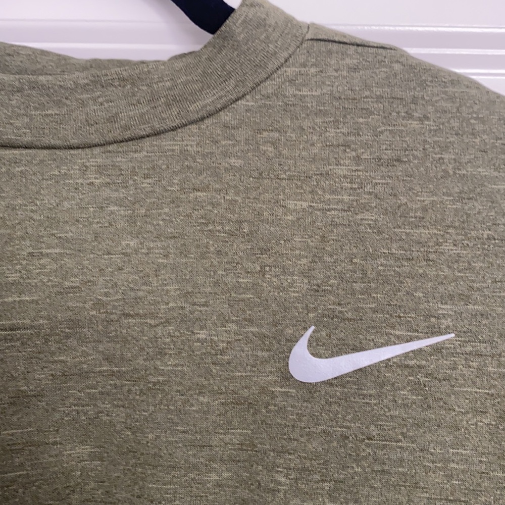Nike pullover - Picture 2 of 6